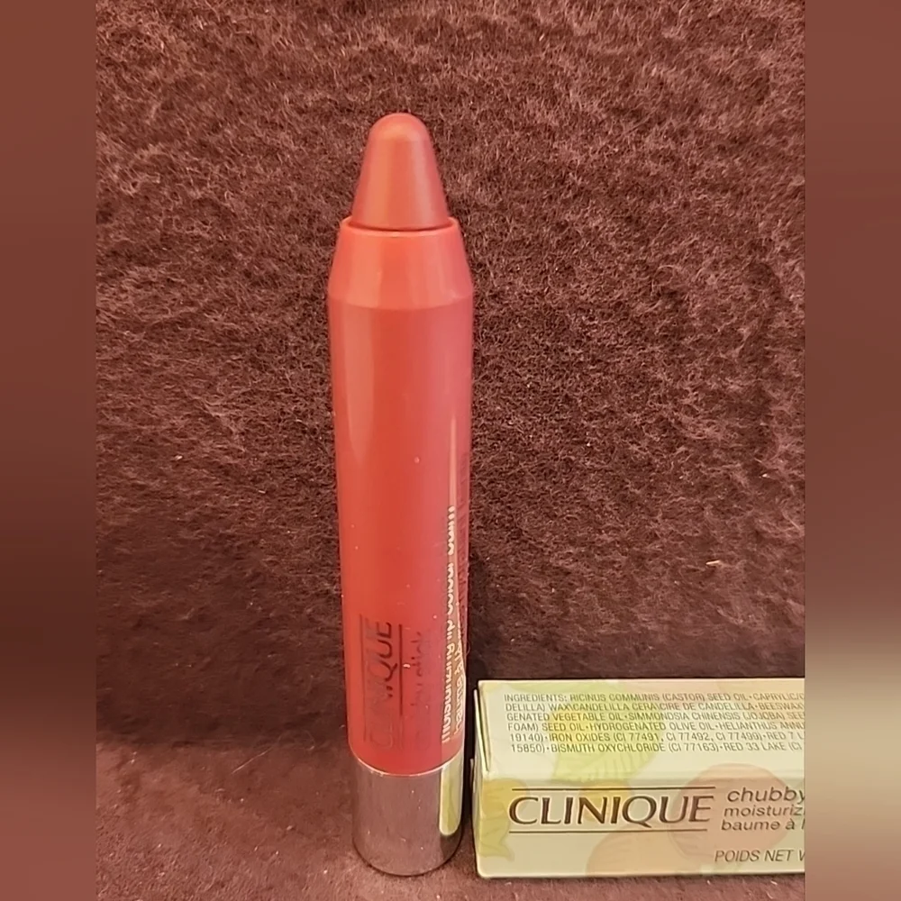 Clinique Chubby Stick Moisturizing Lip Colour Balm #07 Super Strawberry